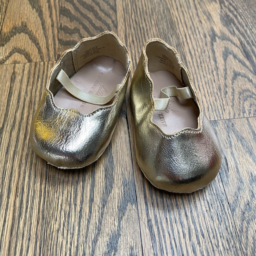 Charles & Keith newborn - 6 months baby Mary Jane shoes baby Size 1.5 EU size 17